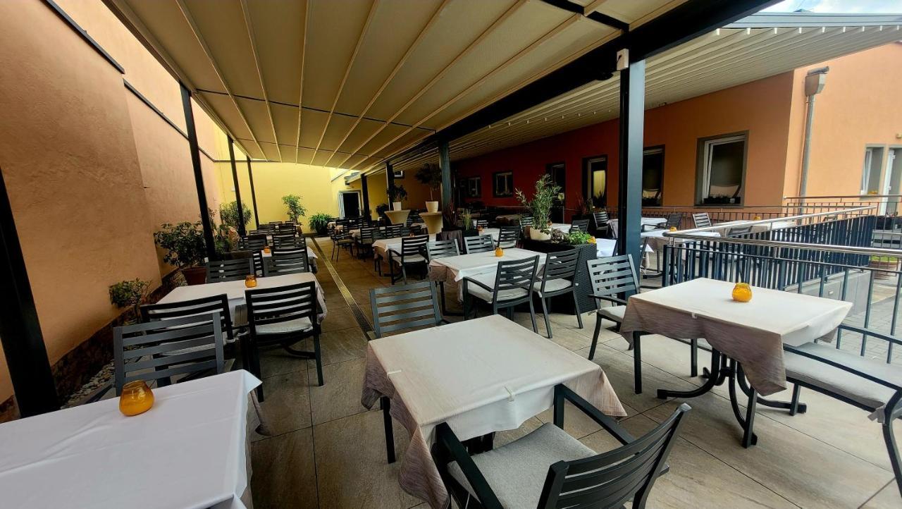 Hotel Due Fratelli Senftenberg Exterior photo